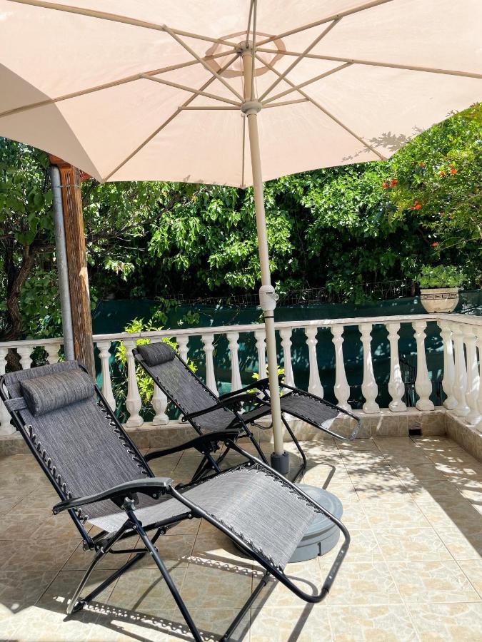Casa Lia-Beach Front Villa Nea Kallikrateia Exterior foto