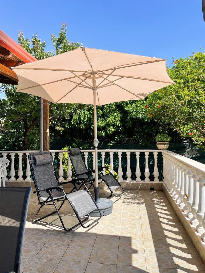Casa Lia-Beach Front Villa Nea Kallikrateia Exterior foto